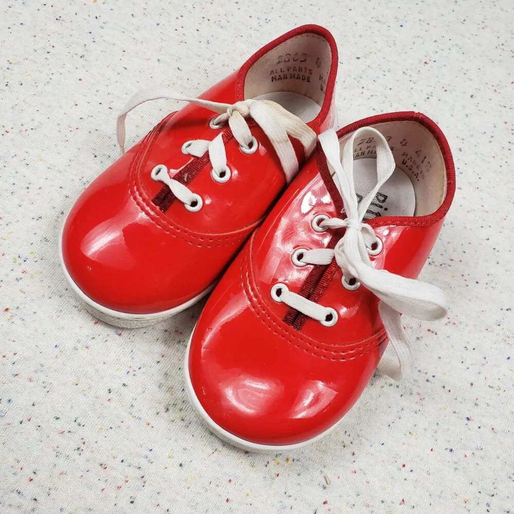 Vintage red patent leather baby shoes 4